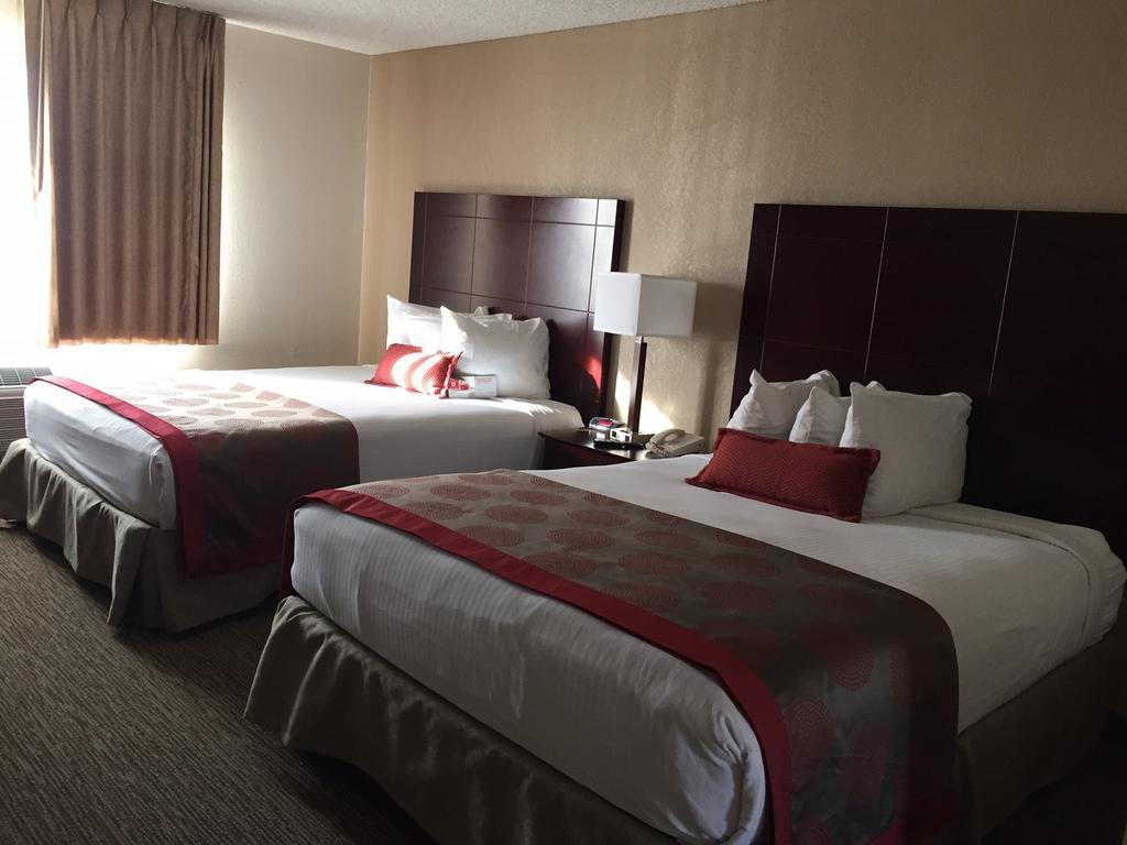 Ramada Tucson East Hotel Exterior photo