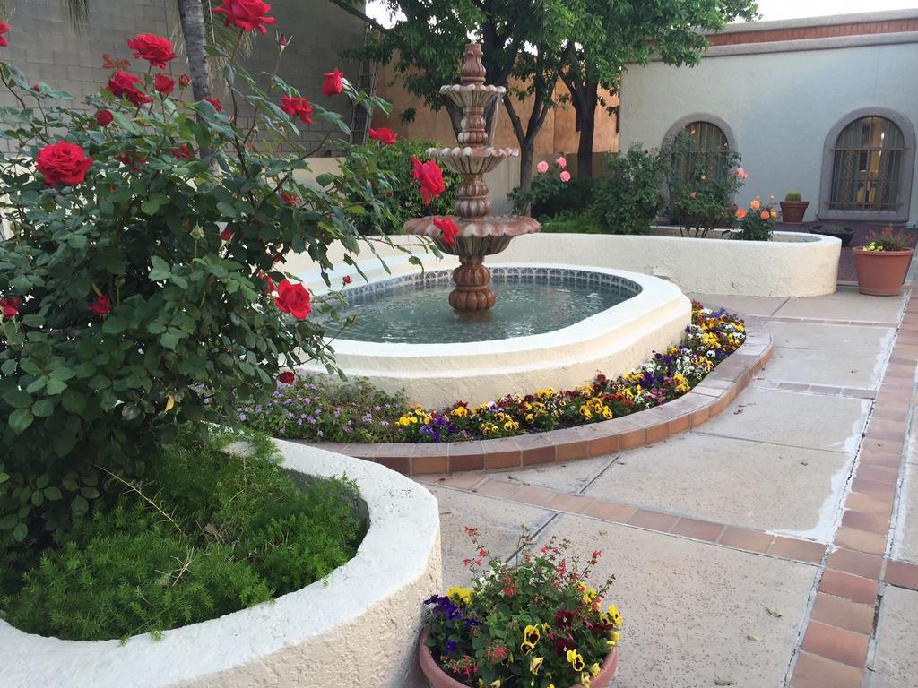 Ramada Tucson East Hotel Exterior photo