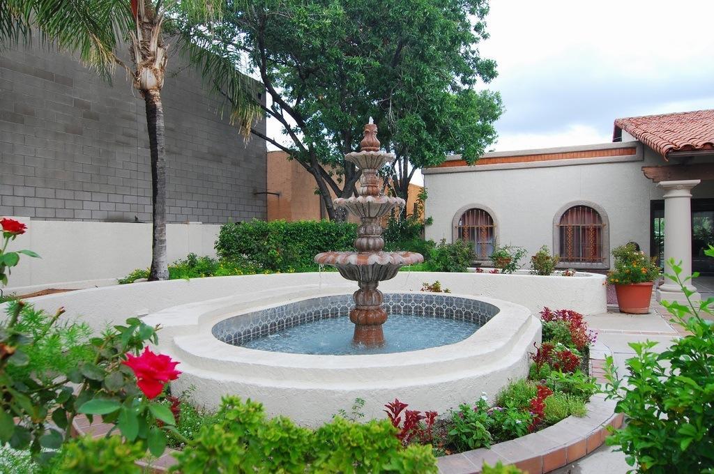Ramada Tucson East Hotel Exterior photo